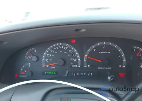 2002 Ford F-150 Lariat/Xlt from USA, damaged, VIN 1FTRW08L72KD90803